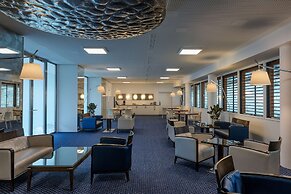 Hilton Geneva Hotel and Conference Centre
