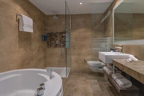 Hilton Geneva Hotel and Conference Centre