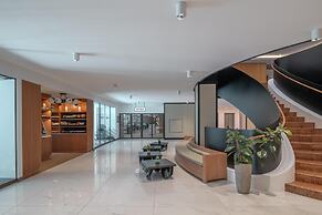 Hilton Geneva Hotel and Conference Centre
