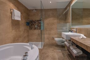 Hilton Geneva Hotel and Conference Centre