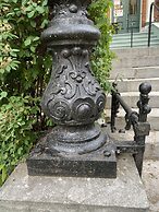 Hochelaga Inn