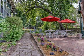 Hochelaga Inn