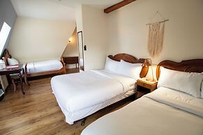 Hochelaga Inn