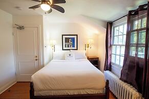 Hochelaga Inn