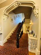 Hochelaga Inn