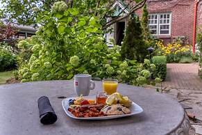 Hochelaga Inn