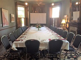 Idlewyld Inn & Spa