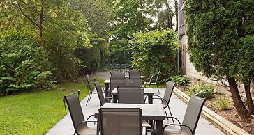 Elm Hurst Inn & Spa