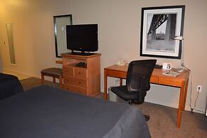 Royal Hotel West Edmonton, Trademark Collection by Wyndham