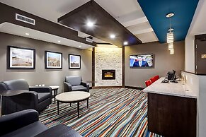 Best Western Plus Port O'Call Hotel