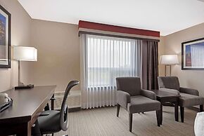 Best Western Plus Port O'Call Hotel