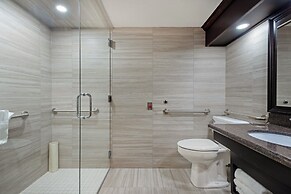 Best Western Plus Port O'Call Hotel