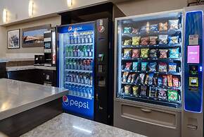Best Western Plus Port O'Call Hotel