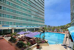 Regal Riverside Hotel