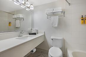 Best Western Plus Suites Downtown