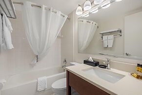 Best Western Plus Suites Downtown