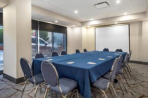 Best Western Plus Suites Downtown