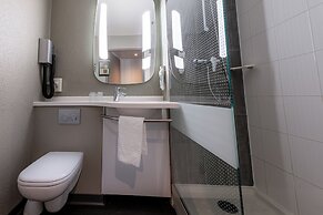 ibis Nanterre la Défense