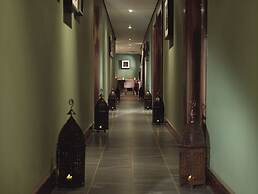 Macdonald Old England Hotel & Spa
