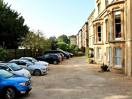 Victoria Square Hotel
