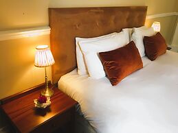 Victoria Square Hotel