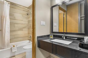 Best Western Plus Country Meadows Inn