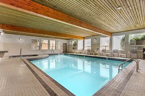 Best Western Plus Country Meadows Inn