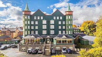 Metropole Hotel and Spa