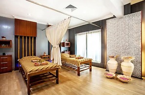 Surabaya Suites Hotel Powered by Archipelago