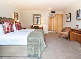 Parkway Hotel & Spa