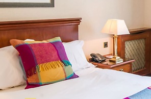 Parkway Hotel & Spa