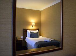 The Rose and Crown Hotel – Tonbridge