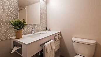 The Rushmore Hotel & Suites, BW Premier Collection