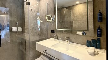 Radisson Blu GHR Hotel, Rome