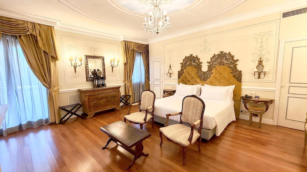 Radisson Blu GHR Hotel, Rome