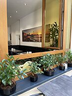 Hotel Palm Premium