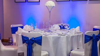 Holiday Inn Swindon by IHG
