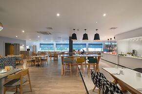 Holiday Inn Swindon by IHG