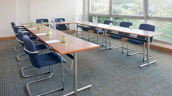 Holiday Inn Swindon by IHG