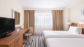 Holiday Inn Swindon by IHG