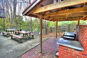 Lorne Coachman Inn