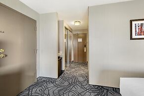 Best Western Plus Waterfront Hotel
