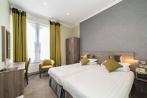 Phoenix Hotel