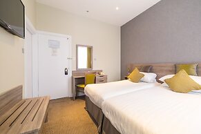 Phoenix Hotel