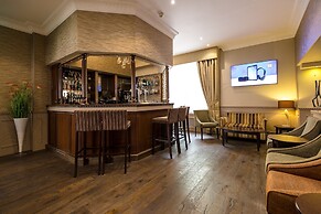 Phoenix Hotel