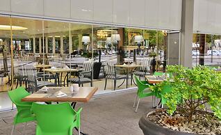 Capetonian Hotel