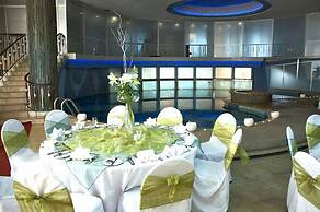The Blue Waters Hotel