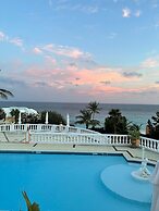 Coco Reef Bermuda