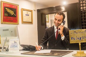 El Minzah Hotel