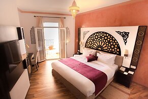 El Minzah Hotel